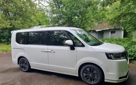 Honda Stepwgn, 2025 год, 4 100 000 рублей, 2 фотография