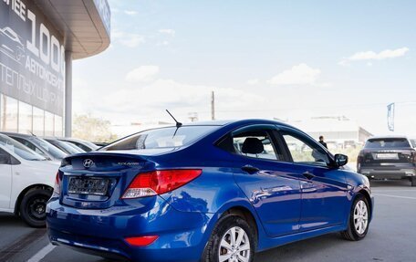 Hyundai Solaris II рестайлинг, 2012 год, 800 000 рублей, 5 фотография