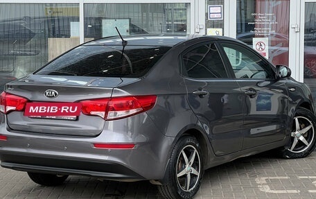 KIA Rio III рестайлинг, 2015 год, 989 000 рублей, 2 фотография