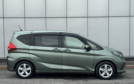 Honda Freed II, 2022 год, 1 899 999 рублей, 5 фотография