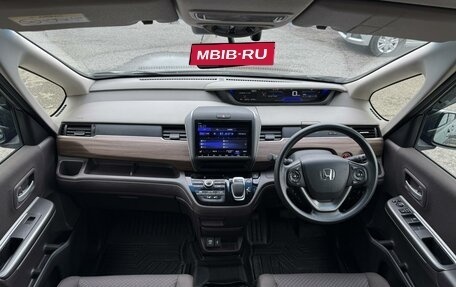 Honda Freed II, 2022 год, 1 899 999 рублей, 14 фотография