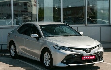 Toyota Camry, 2020 год, 2 660 000 рублей, 1 фотография