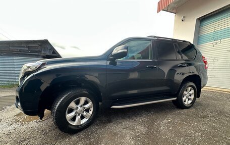 Toyota Land Cruiser Prado 150 рестайлинг 2, 2014 год, 2 710 000 рублей, 8 фотография