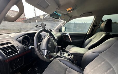 Toyota Land Cruiser Prado 150 рестайлинг 2, 2014 год, 2 710 000 рублей, 10 фотография