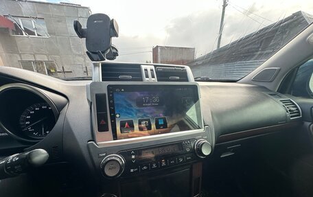 Toyota Land Cruiser Prado 150 рестайлинг 2, 2014 год, 2 710 000 рублей, 11 фотография