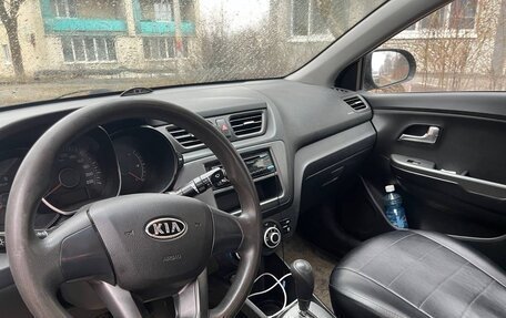 KIA Rio III рестайлинг, 2011 год, 800 000 рублей, 5 фотография