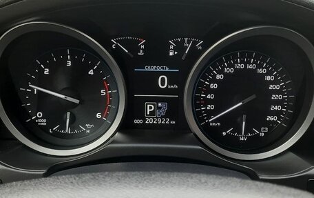 Toyota Land Cruiser 200, 2014 год, 4 300 000 рублей, 22 фотография
