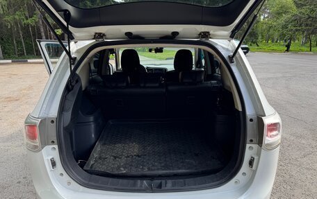 Mitsubishi Outlander III рестайлинг 3, 2013 год, 1 800 000 рублей, 13 фотография