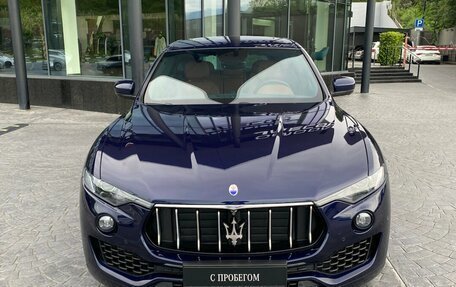 Maserati Levante I, 2017 год, 3 990 000 рублей, 3 фотография