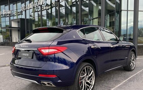 Maserati Levante I, 2017 год, 3 990 000 рублей, 2 фотография