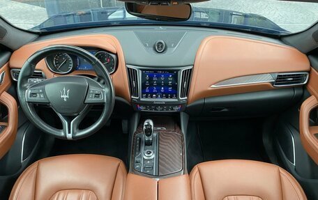 Maserati Levante I, 2017 год, 3 990 000 рублей, 12 фотография