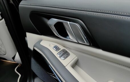 BMW X7, 2024 год, 15 000 000 рублей, 30 фотография