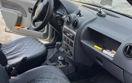 Renault Logan I, 2006 год, 260 000 рублей, 4 фотография
