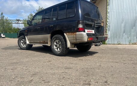 Mitsubishi Pajero III рестайлинг, 2003 год, 580 000 рублей, 3 фотография