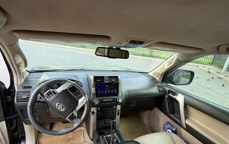 Toyota Land Cruiser Prado 150 рестайлинг 2, 2012 год, 2 700 000 рублей, 6 фотография