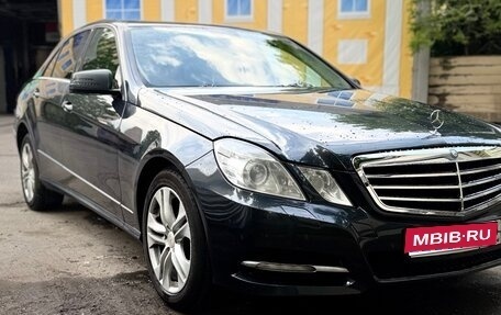 Mercedes-Benz E-Класс, 2010 год, 1 800 000 рублей, 1 фотография