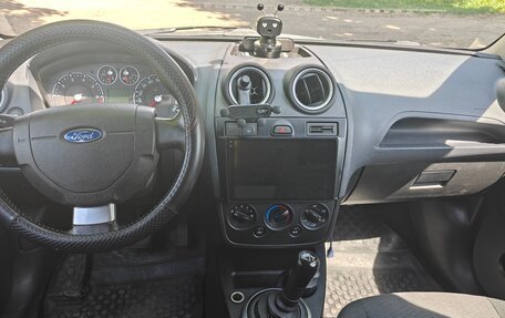 Ford Fiesta, 2007 год, 449 000 рублей, 10 фотография