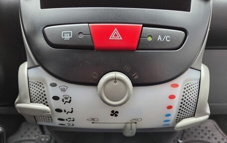 Peugeot 107 I рестайлинг, 2011 год, 489 000 рублей, 14 фотография