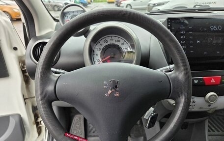 Peugeot 107 I рестайлинг, 2011 год, 489 000 рублей, 15 фотография