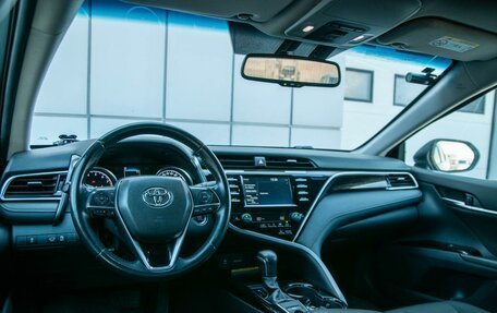 Toyota Camry, 2020 год, 2 660 000 рублей, 6 фотография