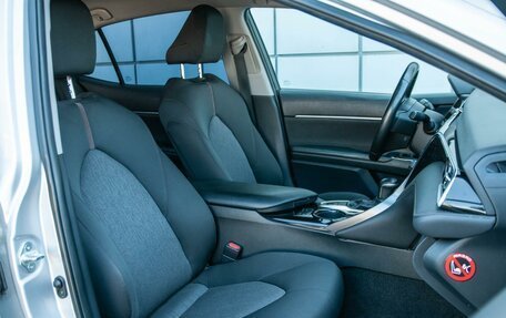 Toyota Camry, 2020 год, 2 660 000 рублей, 8 фотография
