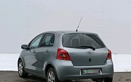 Toyota Yaris III рестайлинг, 2007 год, 575 000 рублей, 7 фотография