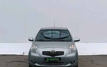 Toyota Yaris III рестайлинг, 2007 год, 575 000 рублей, 2 фотография