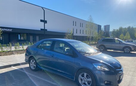 Toyota Yaris III рестайлинг, 2008 год, 650 000 рублей, 2 фотография