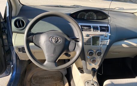 Toyota Yaris III рестайлинг, 2008 год, 650 000 рублей, 9 фотография