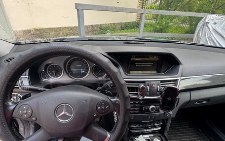 Mercedes-Benz E-Класс, 2010 год, 1 800 000 рублей, 7 фотография