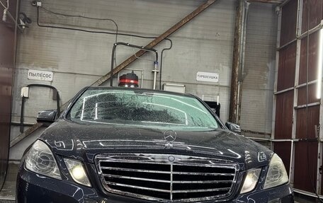 Mercedes-Benz E-Класс, 2010 год, 1 800 000 рублей, 6 фотография