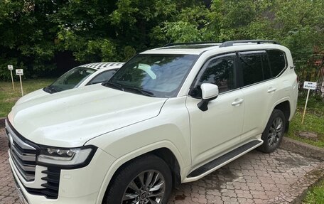 Toyota Land Cruiser, 2022 год, 12 300 000 рублей, 2 фотография
