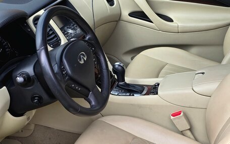 Infiniti QX50 I рестайлинг, 2015 год, 2 450 000 рублей, 12 фотография