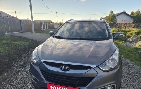 Hyundai ix35 I рестайлинг, 2012 год, 1 100 000 рублей, 2 фотография