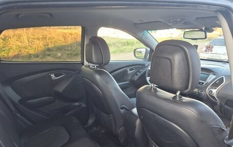 Hyundai ix35 I рестайлинг, 2012 год, 1 100 000 рублей, 9 фотография