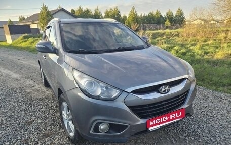 Hyundai ix35 I рестайлинг, 2012 год, 1 100 000 рублей, 10 фотография