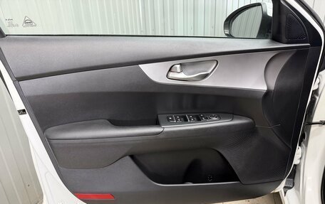 KIA Cerato IV, 2021 год, 2 100 000 рублей, 13 фотография