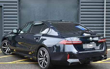 BMW 5 серия, 2024 год, 7 650 000 рублей, 3 фотография