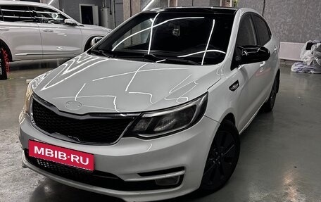 KIA Rio III рестайлинг, 2015 год, 560 000 рублей, 1 фотография