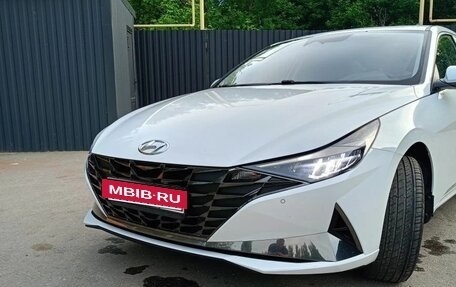 Hyundai Elantra, 2021 год, 1 790 000 рублей, 2 фотография