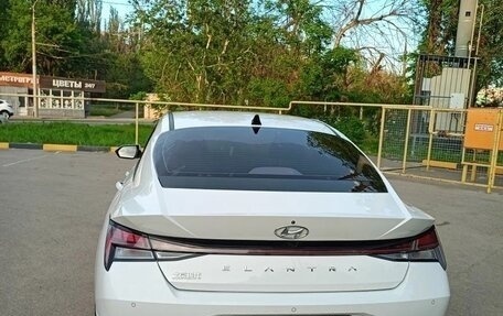 Hyundai Elantra, 2021 год, 1 790 000 рублей, 8 фотография