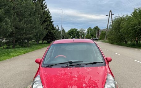 Honda Fit III, 2002 год, 230 000 рублей, 2 фотография