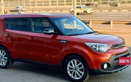 KIA Soul II рестайлинг, 2018 год, 1 350 000 рублей, 10 фотография