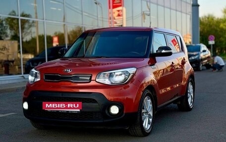 KIA Soul II рестайлинг, 2018 год, 1 350 000 рублей, 2 фотография