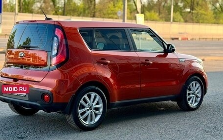 KIA Soul II рестайлинг, 2018 год, 1 350 000 рублей, 9 фотография