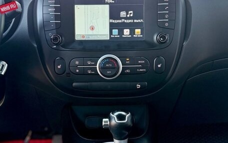 KIA Soul II рестайлинг, 2018 год, 1 350 000 рублей, 23 фотография