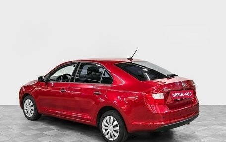 Skoda Rapid I, 2017 год, 1 075 000 рублей, 2 фотография
