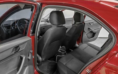Skoda Rapid I, 2017 год, 1 075 000 рублей, 12 фотография
