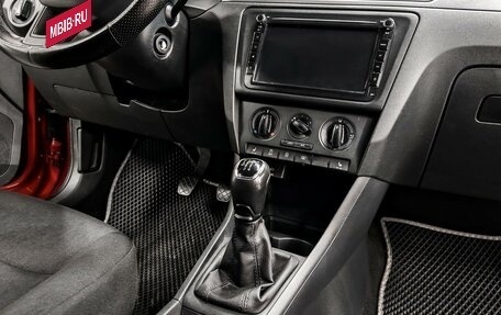 Skoda Rapid I, 2017 год, 1 075 000 рублей, 10 фотография
