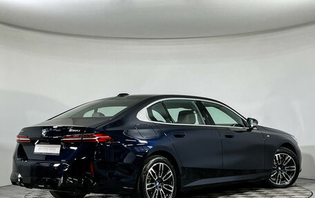 BMW 5 серия, 2025 год, 8 295 000 рублей, 7 фотография